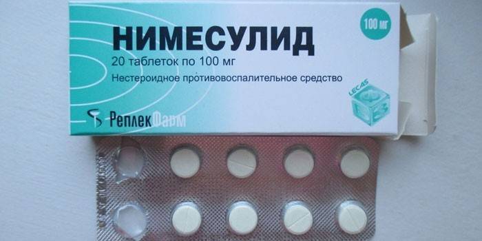 Упаковка таблеток Нимесулид