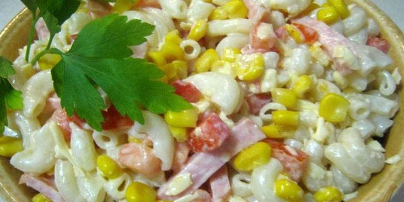 С ветчиной и кукурузой