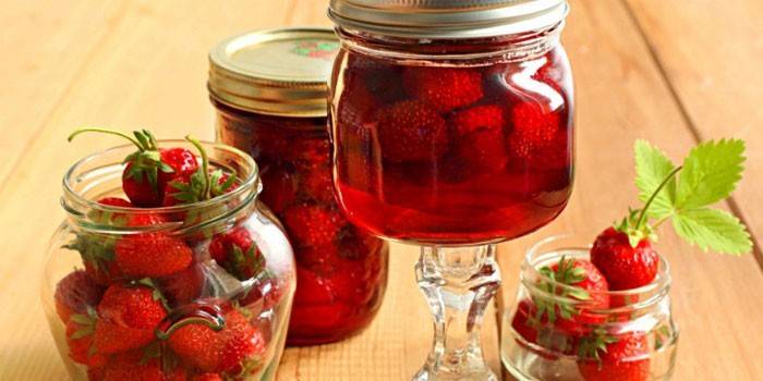 С кусочками фруктов