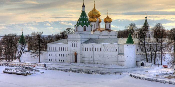 Православный храм