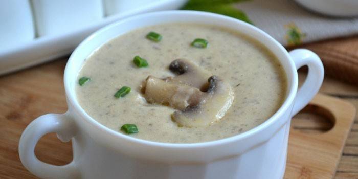 Крем-суп из картофеля и грибов