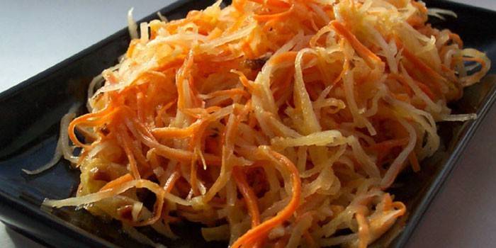 Салат из моркови и дайкона по-корейски