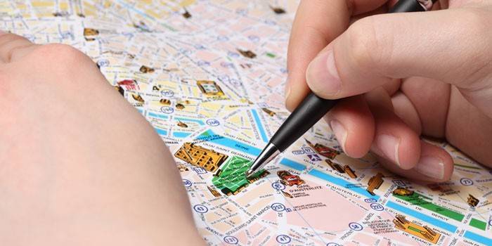 Карта и ручка