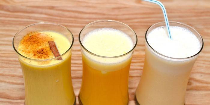 Три варианта напитка гоголь-моголь на основе яичных желтков