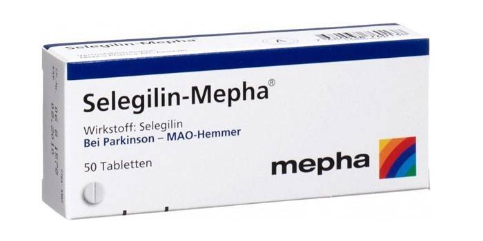 Таблетки Селегилин в упаковке