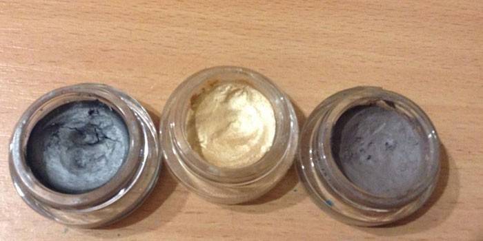 Кремовые от Maybelline Color Tattoo 24hr;