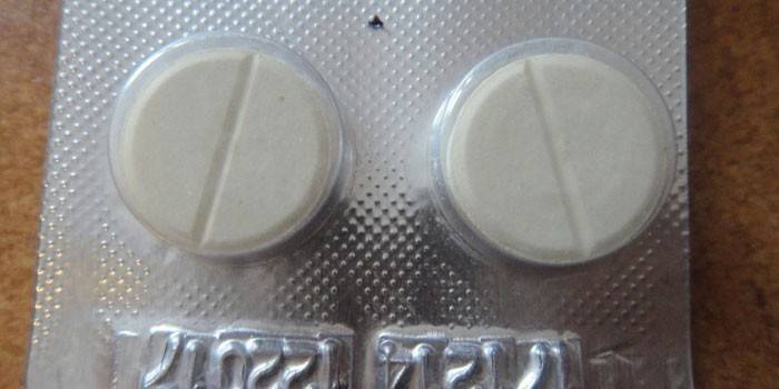 Таблетки Азинокс в блистерной упаковке