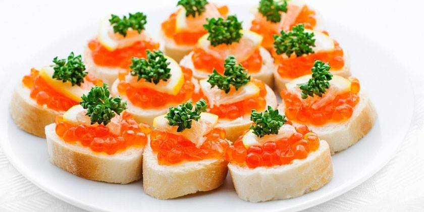 С красной икрой