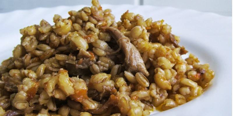 Перловка с мясом