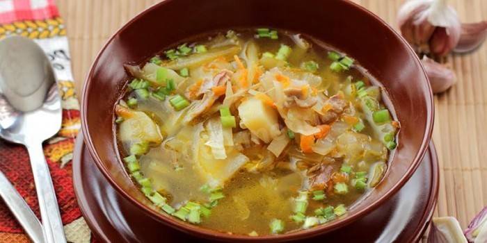 Суп с капустой и курицей