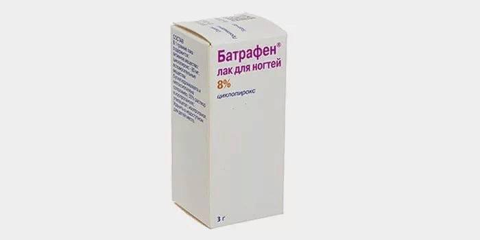 Лак для лечения грибка ногтей Батрафен в упаковке