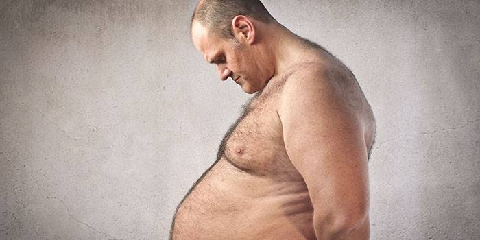 Мужчина с избыточным весом