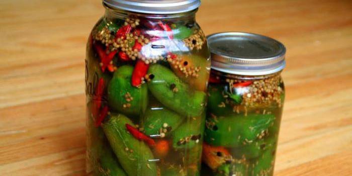 Маринованная в банках