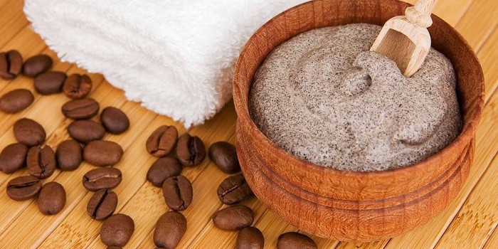 Кофейный скраб и зерна кофе