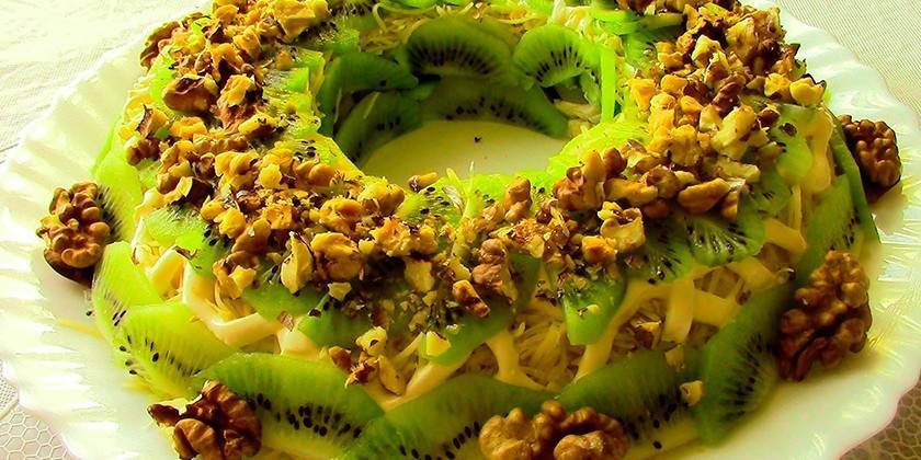 С грецкими орехами