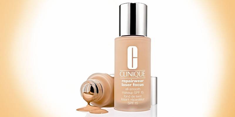 Repairwear Laser Focus All-Smooth Makeup SPF 15 от CLINIQUE
