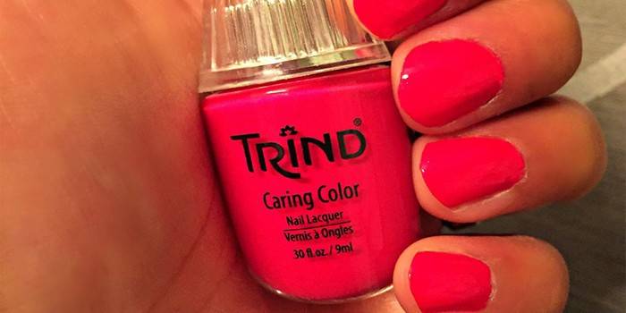 Восстанавливающий лак для ногтей Trind Nail Caring Color