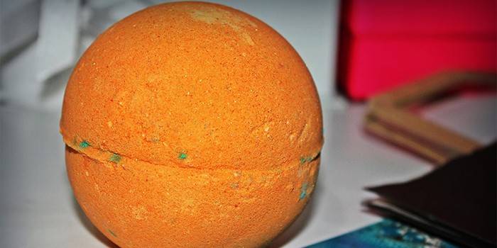 Апельсиновая бомбочка для ванны
