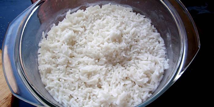 Рис с тарелке