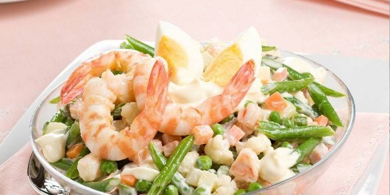Закуска с креветками и каперсами