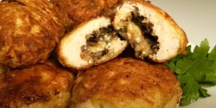 Котлеты с сыром и грибами