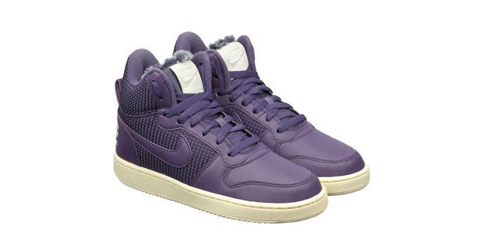 Фиолетовые от Nike модель COURT BOROUGH SE