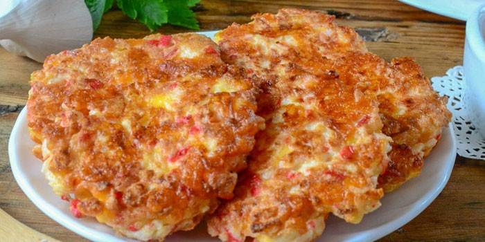 Котлеты из крабовых палочек с сыром