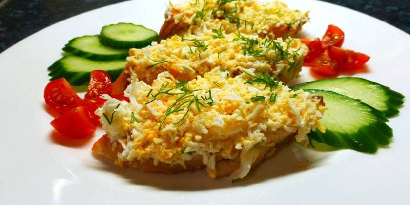 С чесноком