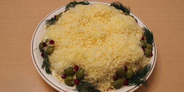 C жареным куриным филе и оливками