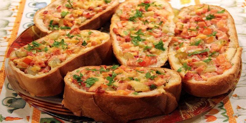 Быстрая пицца из багета