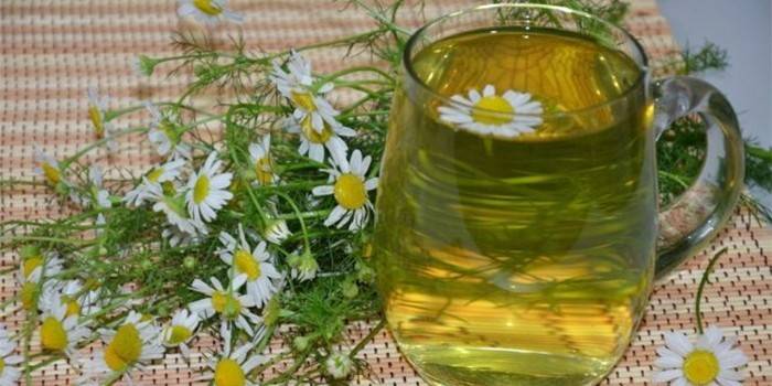 Настой из ромашки